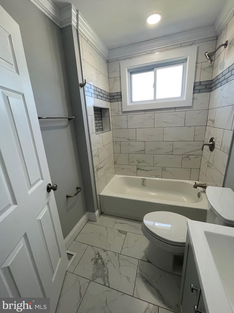 6727 Graceland Ave, Baltimore MD  21224-3031 exterior