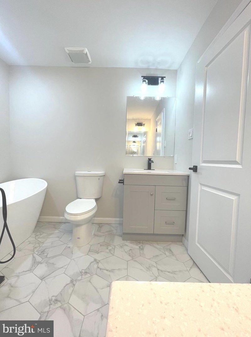 1221 Oliver St, Baltimore MD  21202-5721 exterior