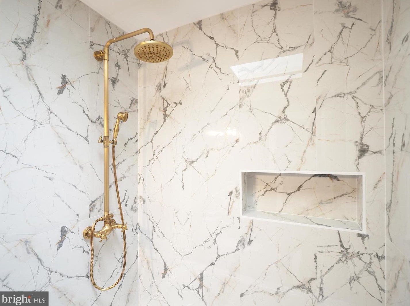 449 Anglesea St, Baltimore MD 21224-2706 exterior