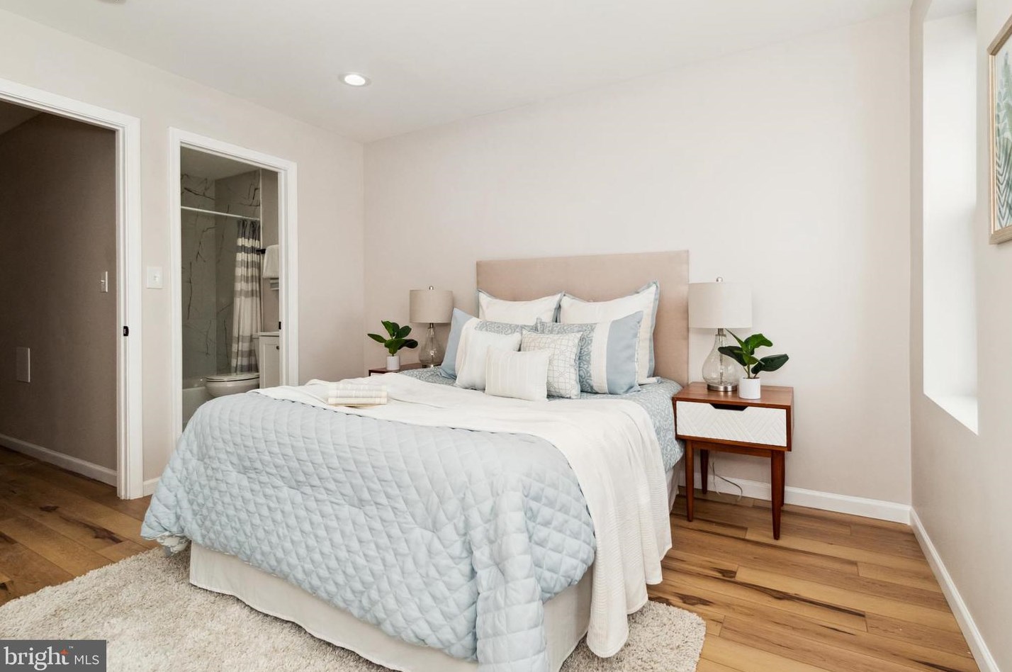 22 Kresson St, Baltimore MD  21224-1708 exterior