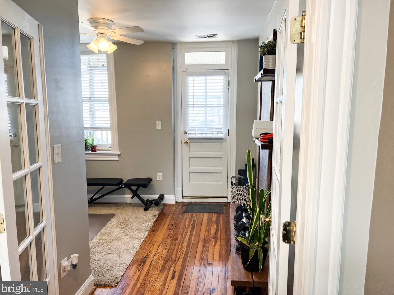 19 Potomac St, Baltimore MD  21224-1336 exterior
