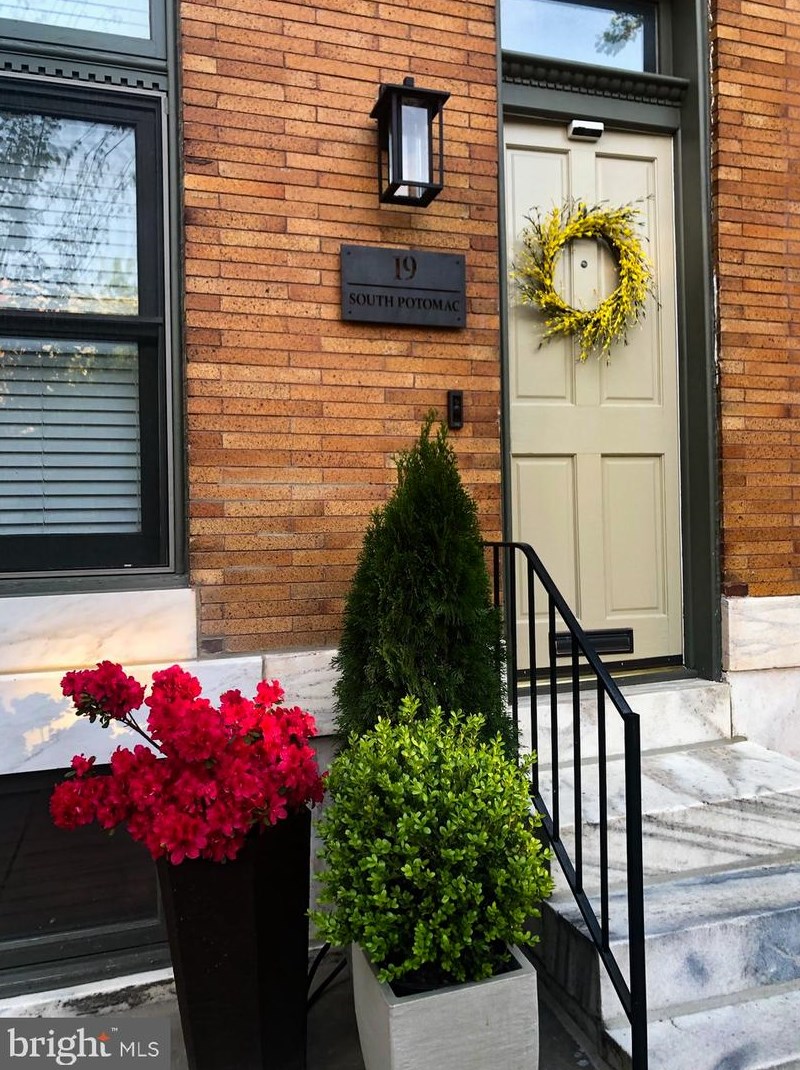 19 Potomac St, Baltimore MD  21224-1336 exterior