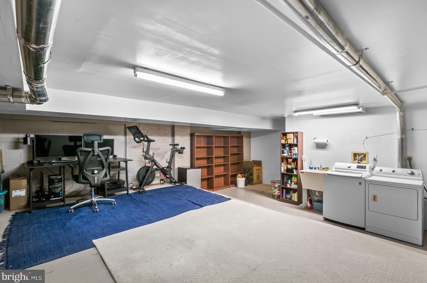 827 Sharp St, Baltimore MD  21230-3613 exterior