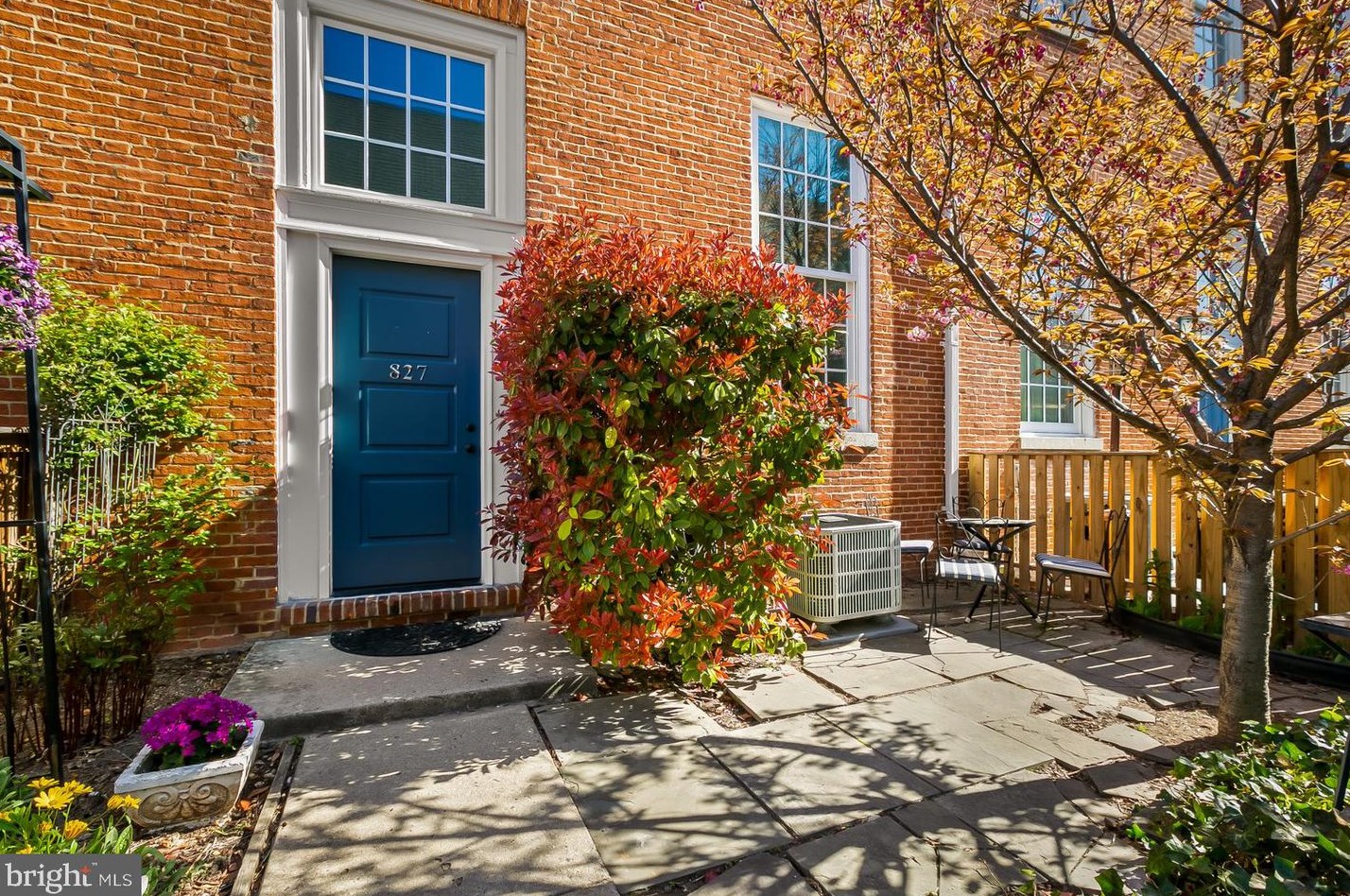 827 Sharp St, Baltimore MD  21230-3613 exterior
