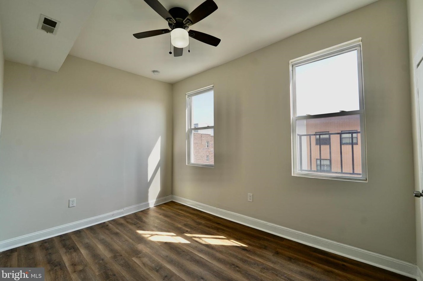 1800 Calvert St, Baltimore MD  21202-2831 exterior