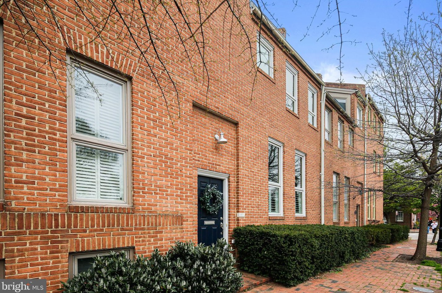 621 Sharp St, Baltimore MD  21230-3621 exterior