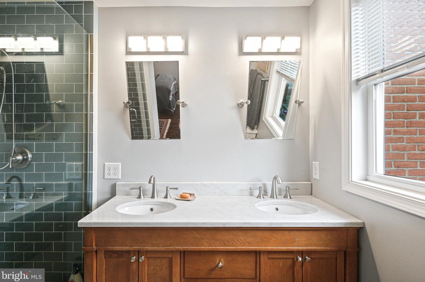 621 Sharp St, Baltimore MD  21230-3621 exterior