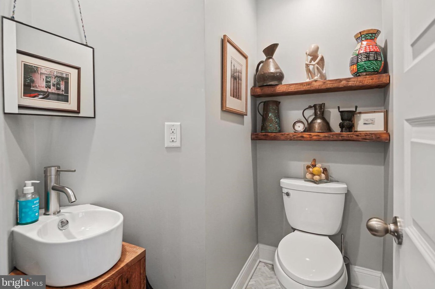 621 Sharp St, Baltimore MD  21230-3621 exterior