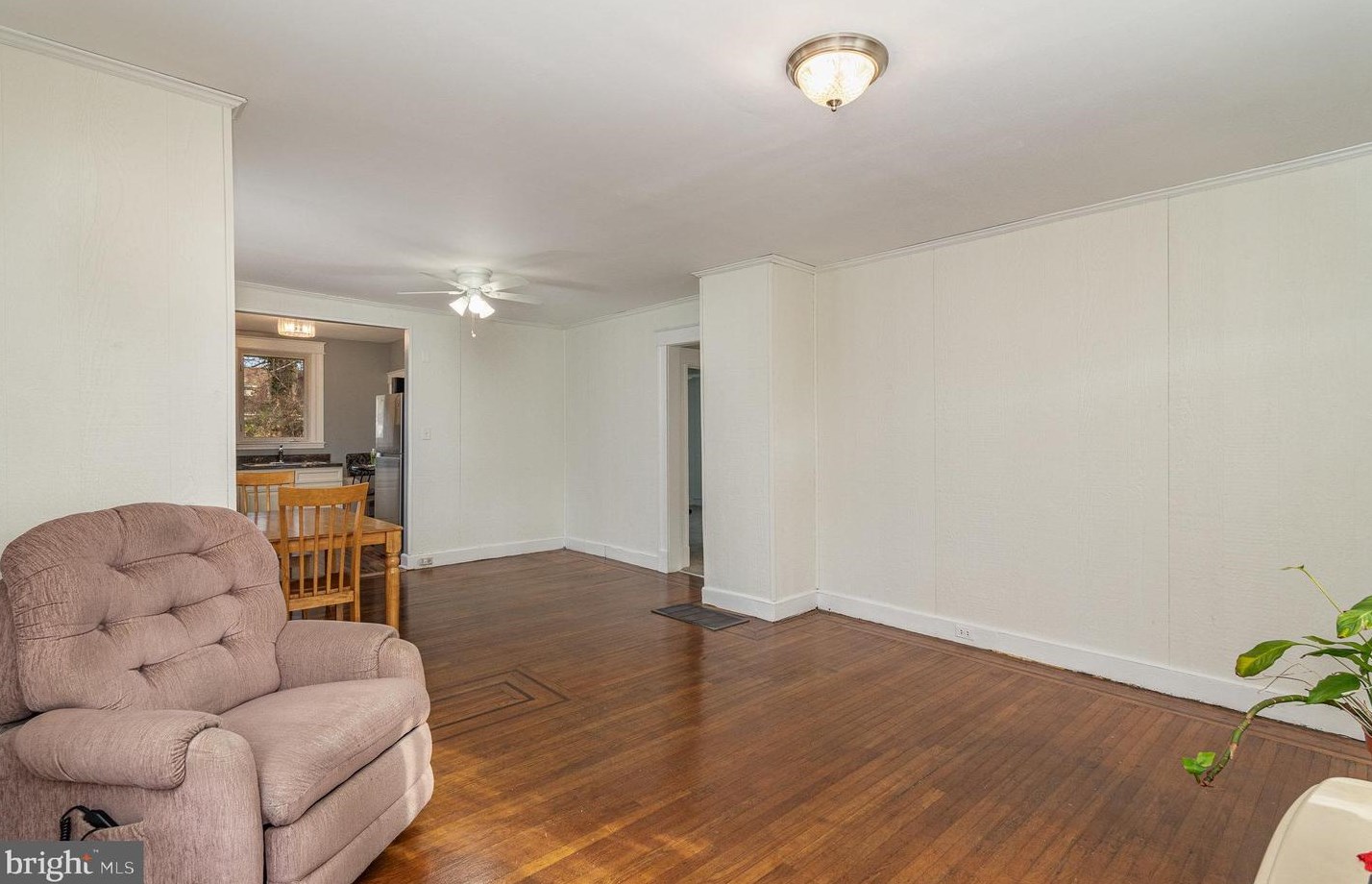 5913 Highgate Dr, Baltimore MD  21215-3813 exterior