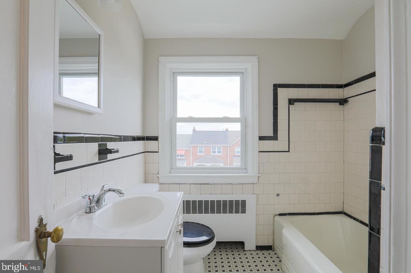 3806 Delverne Rd, Baltimore MD  21218-2127 exterior