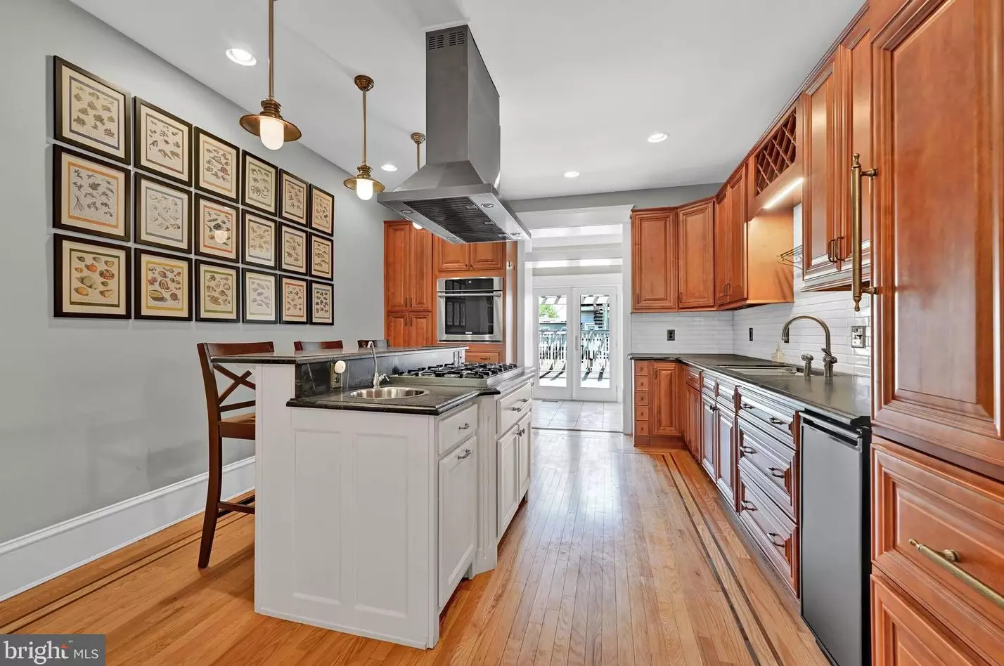 625 Conkling St, Baltimore MD  21224-4204 exterior