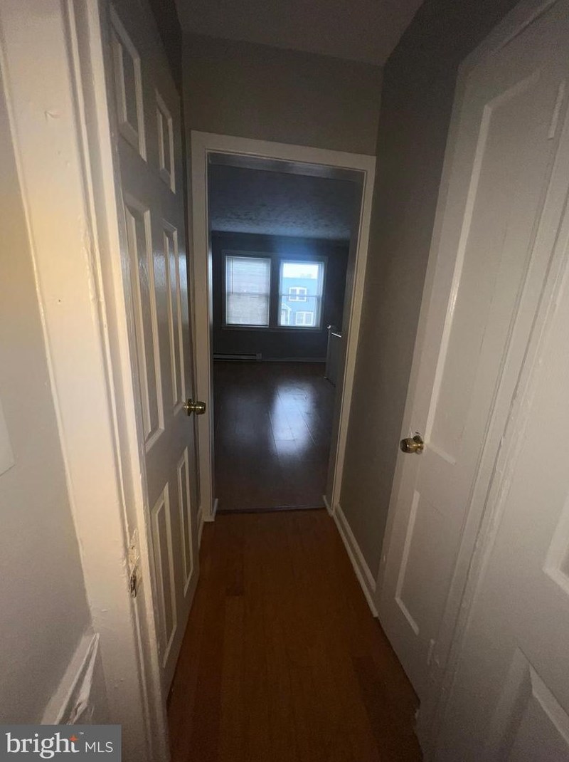 825 Stoll St, Baltimore MD  21225-2147 exterior