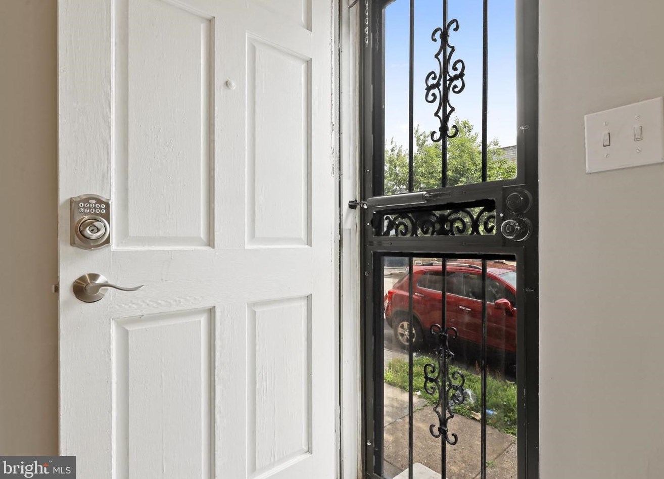 2317 Jefferson St, Baltimore MD  21205-2436 exterior