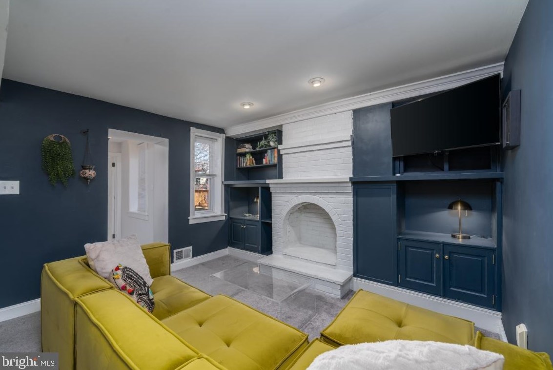 611 Patterson Park Ave, Baltimore MD  21231-3215 exterior