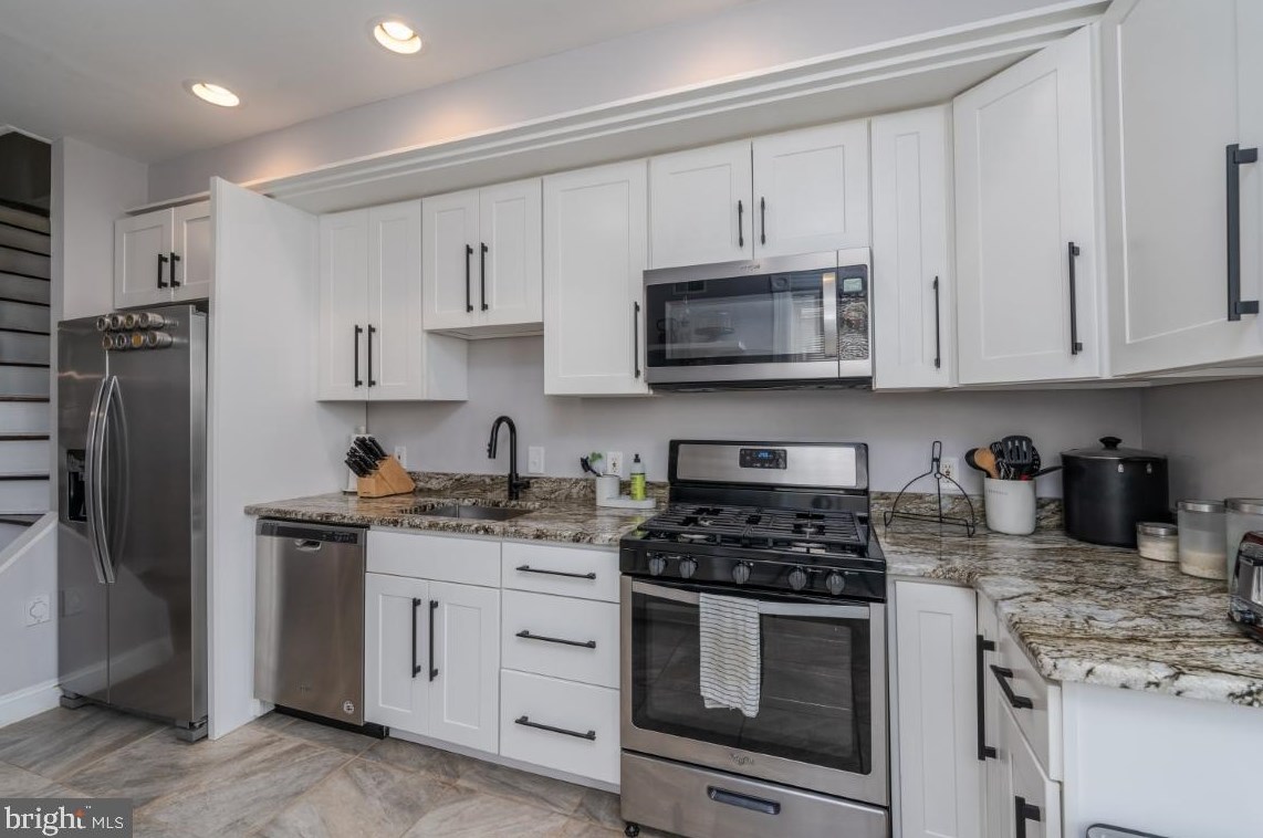 611 Patterson Park Ave, Baltimore MD  21231-3215 exterior