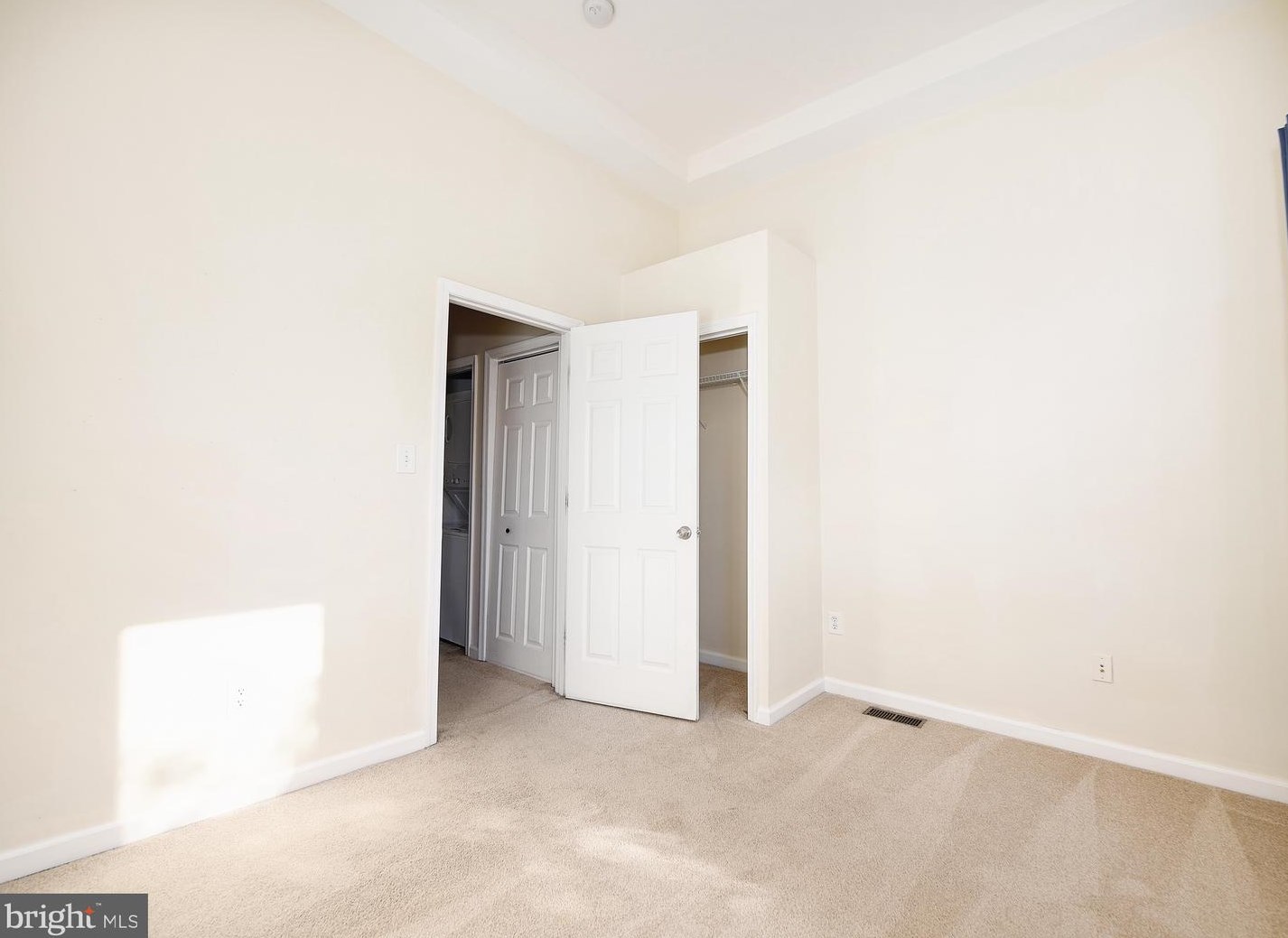 231 Milton Ave, Baltimore MD  21224-1012 exterior