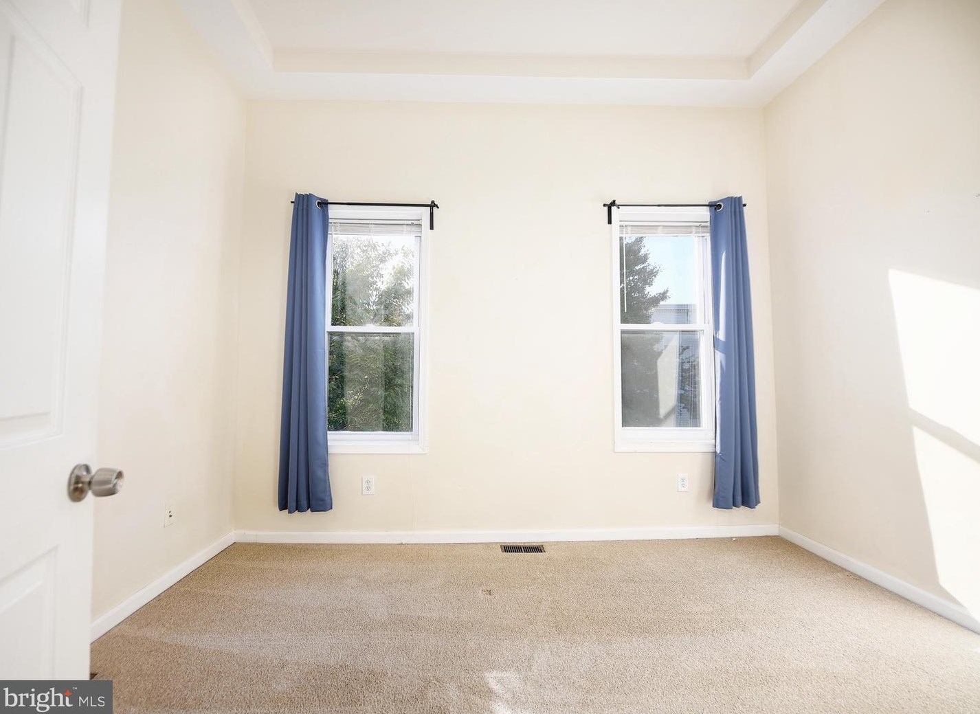 231 Milton Ave, Baltimore MD  21224-1012 exterior