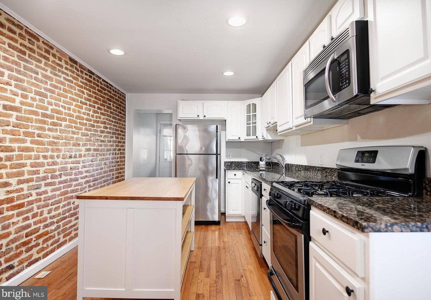 231 Milton Ave, Baltimore MD  21224-1012 exterior