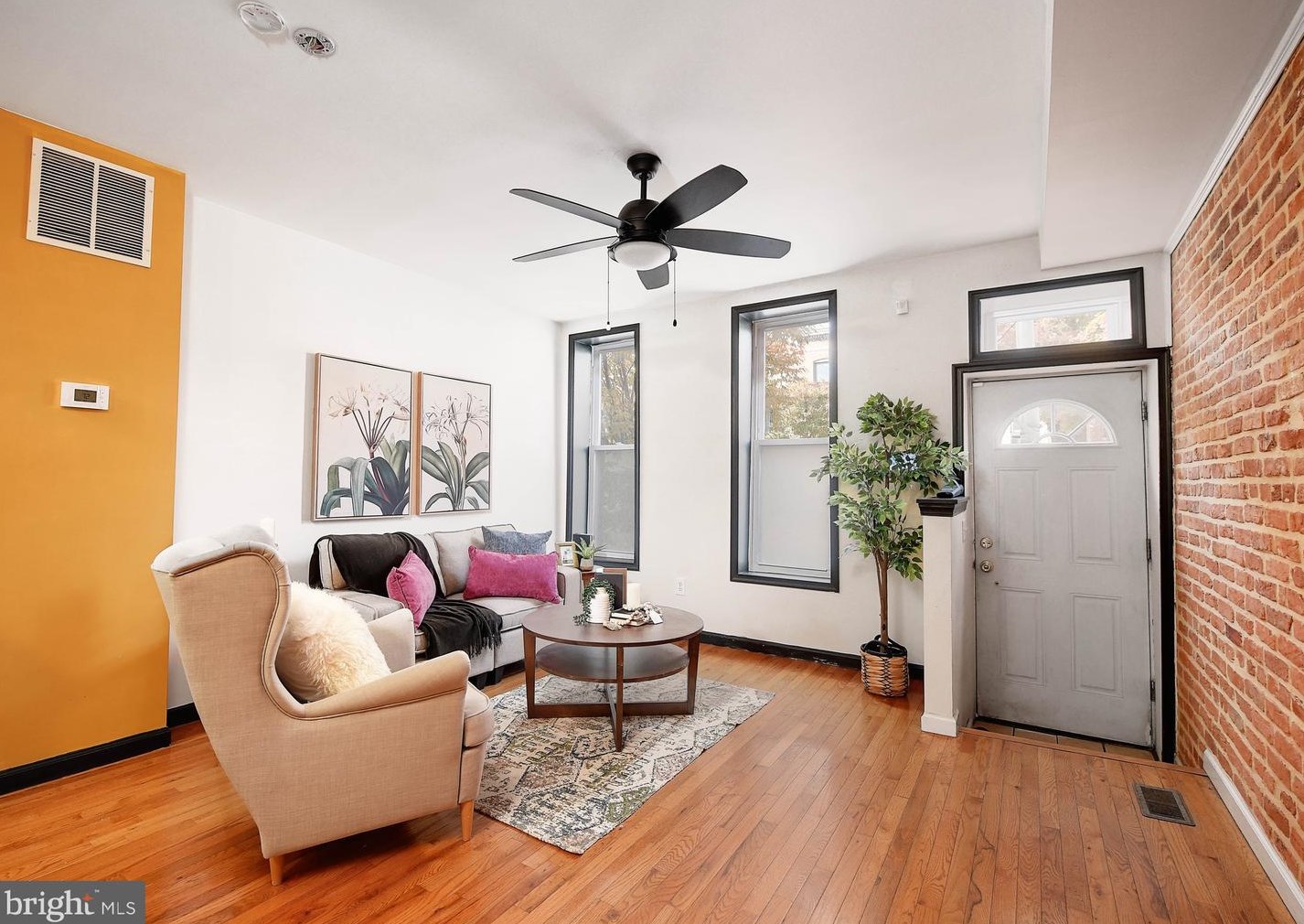 231 Milton Ave, Baltimore MD  21224-1012 exterior