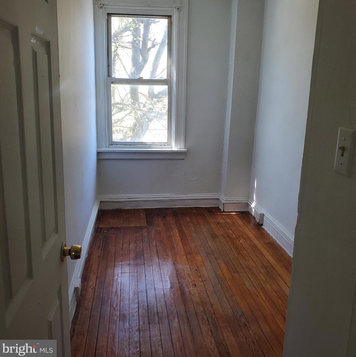 807 Pontiac Ave, Baltimore MD  21225-2131 exterior