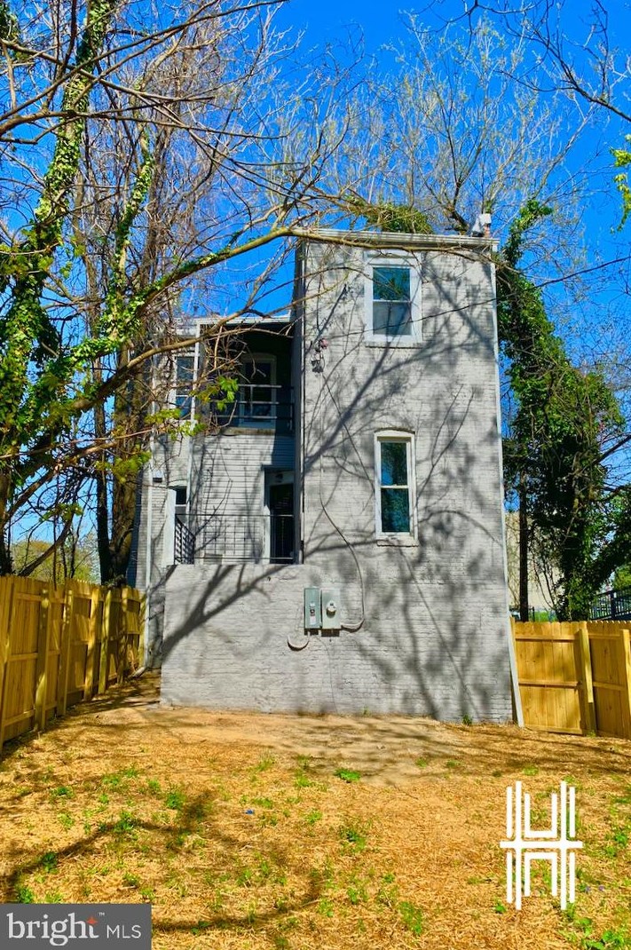 3900 Cottage Ave, Baltimore MD  21215-7012 exterior