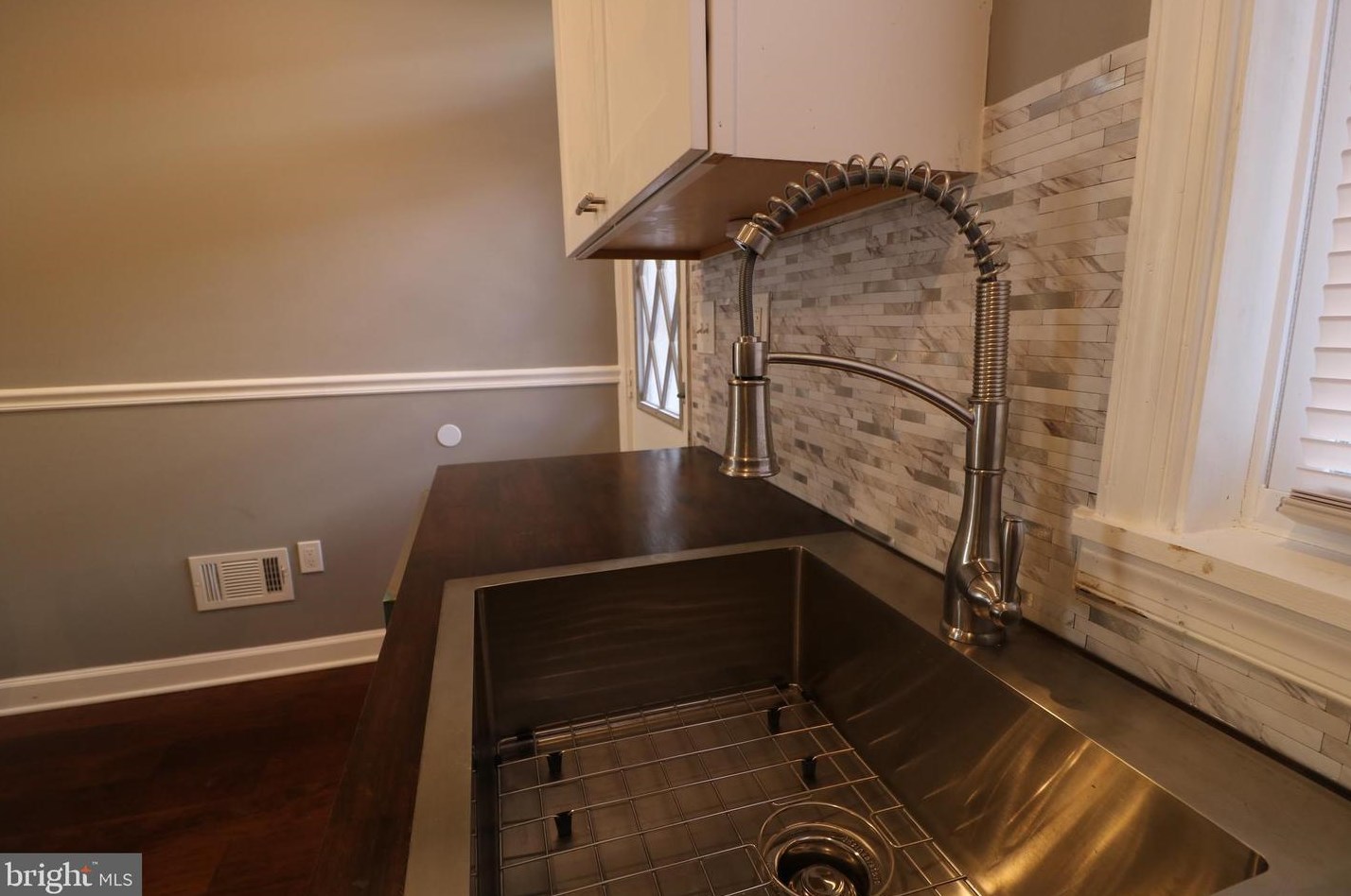 2624 Grogan Ave, Baltimore MD  21213-3708 exterior