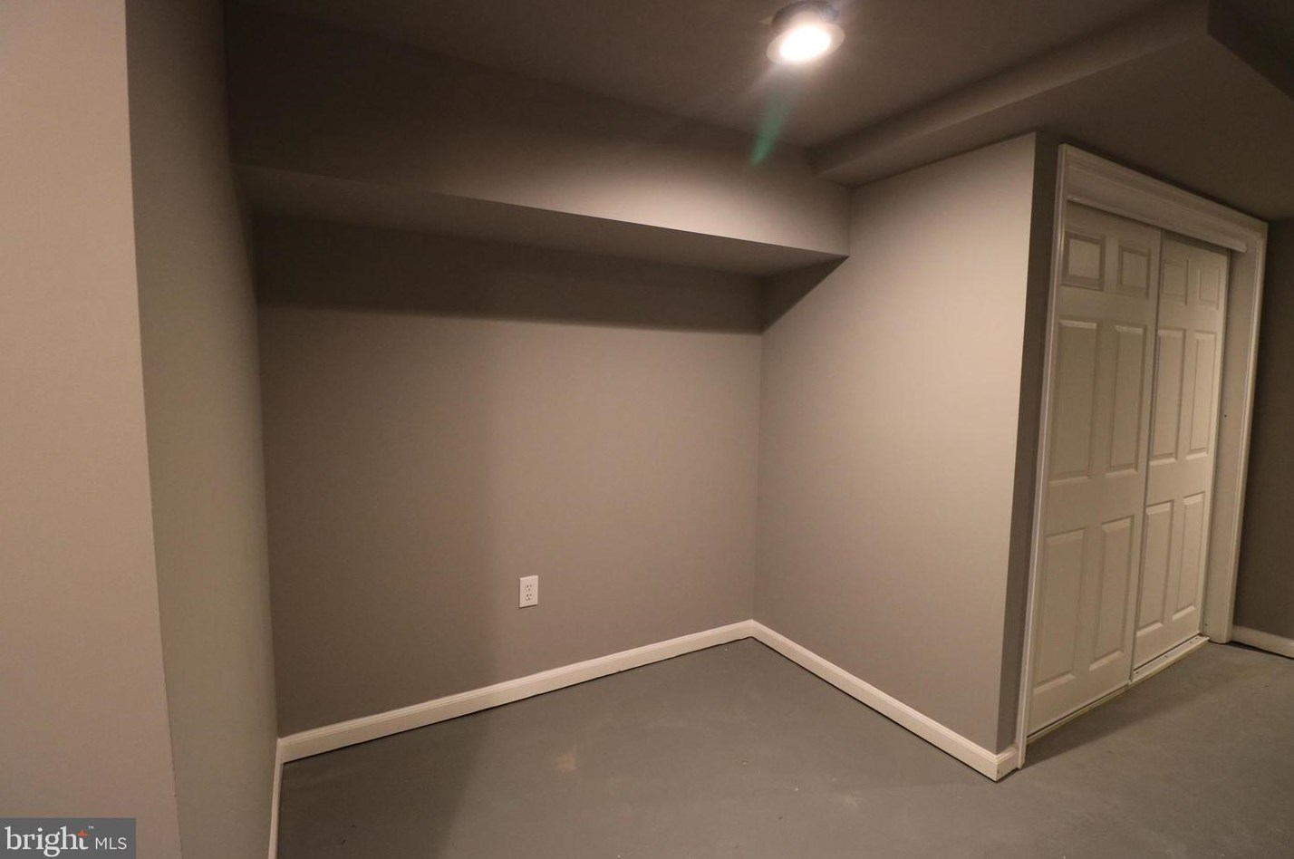 2624 Grogan Ave, Baltimore MD  21213-3708 exterior