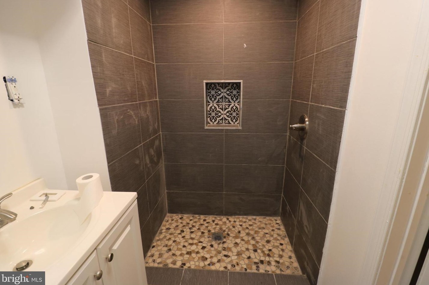 2624 Grogan Ave, Baltimore MD  21213-3708 exterior