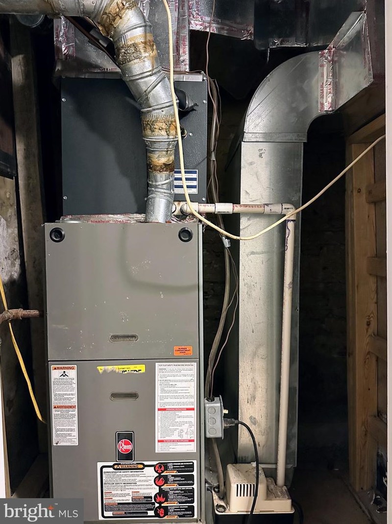 1005 Appleton St, Baltimore MD  21217-1102 exterior