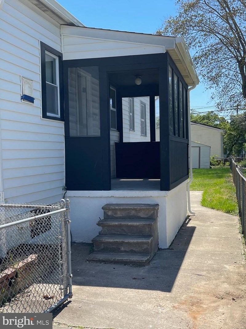 4627 Mary Ave, Baltimore MD  21206-2816 exterior