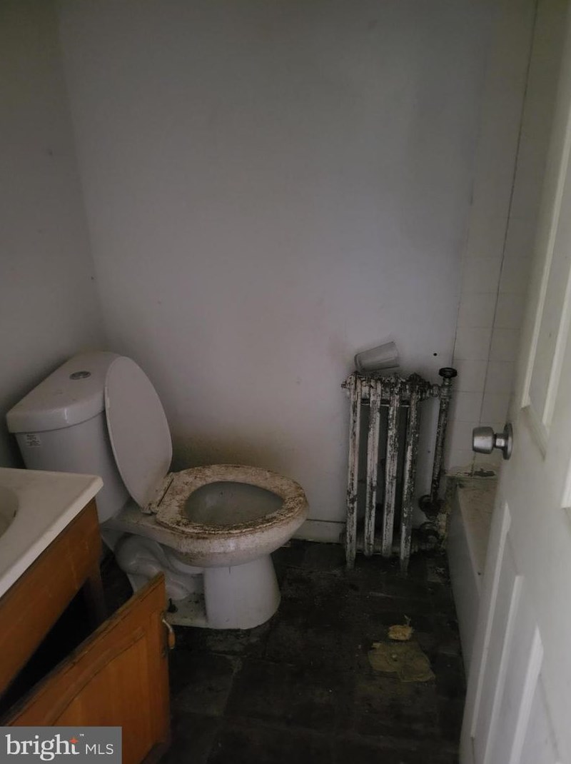 902 Streeper St, Baltimore MD  21205-1327 exterior