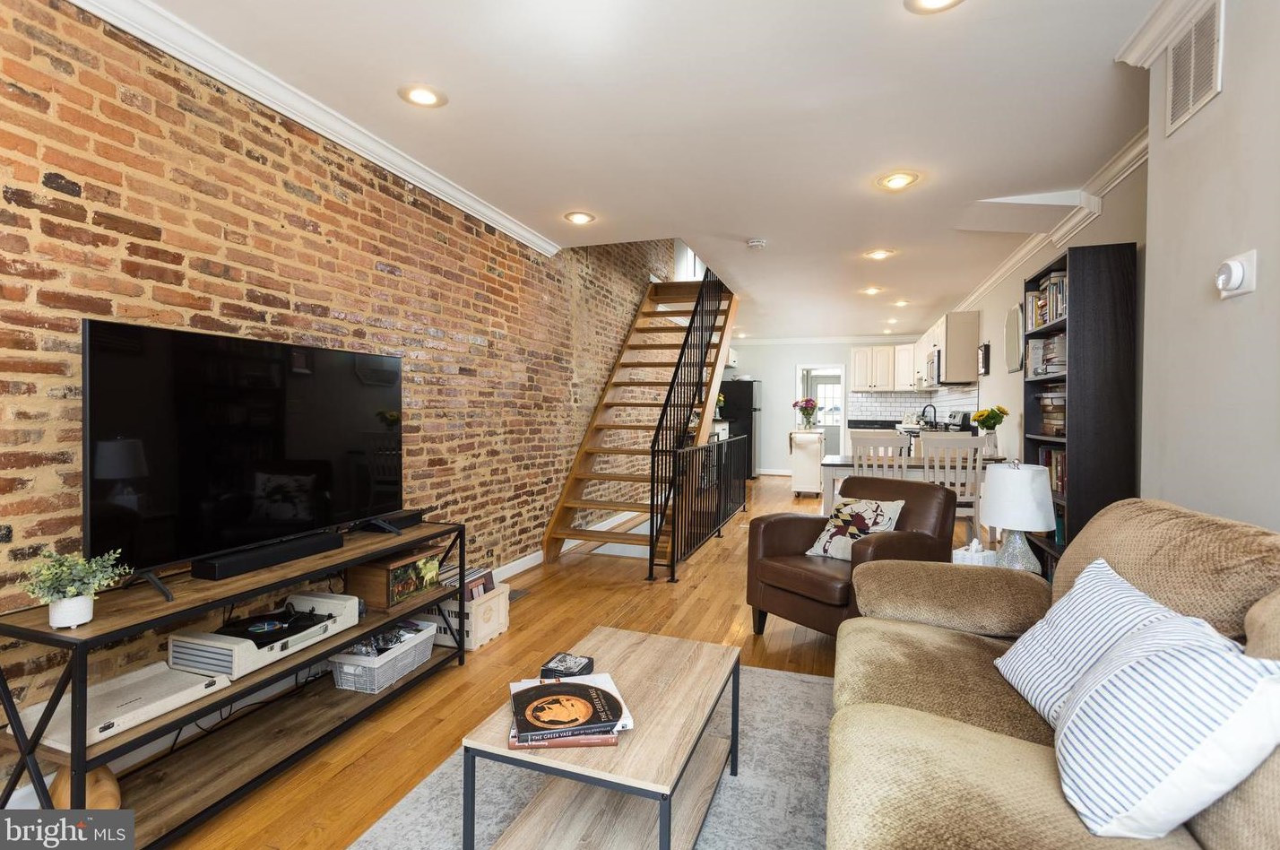 1805 Belt St, Baltimore MD  21230-4709 exterior