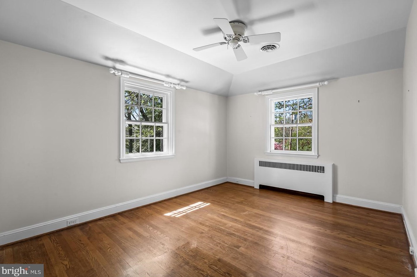 5008 Broadmoor Rd, Baltimore MD 21212-3809 exterior