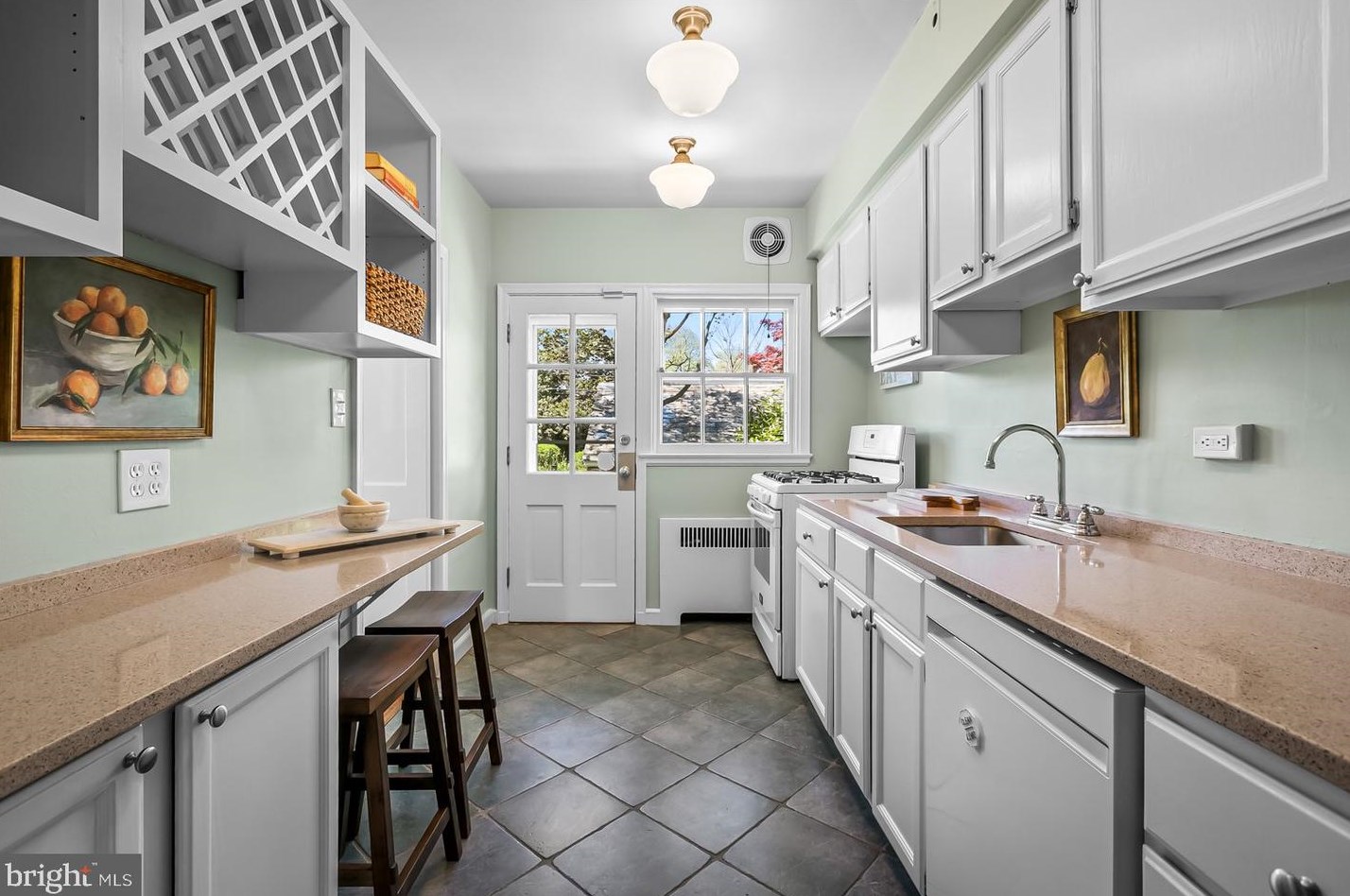 5008 Broadmoor Rd, Baltimore MD 21212-3809 exterior