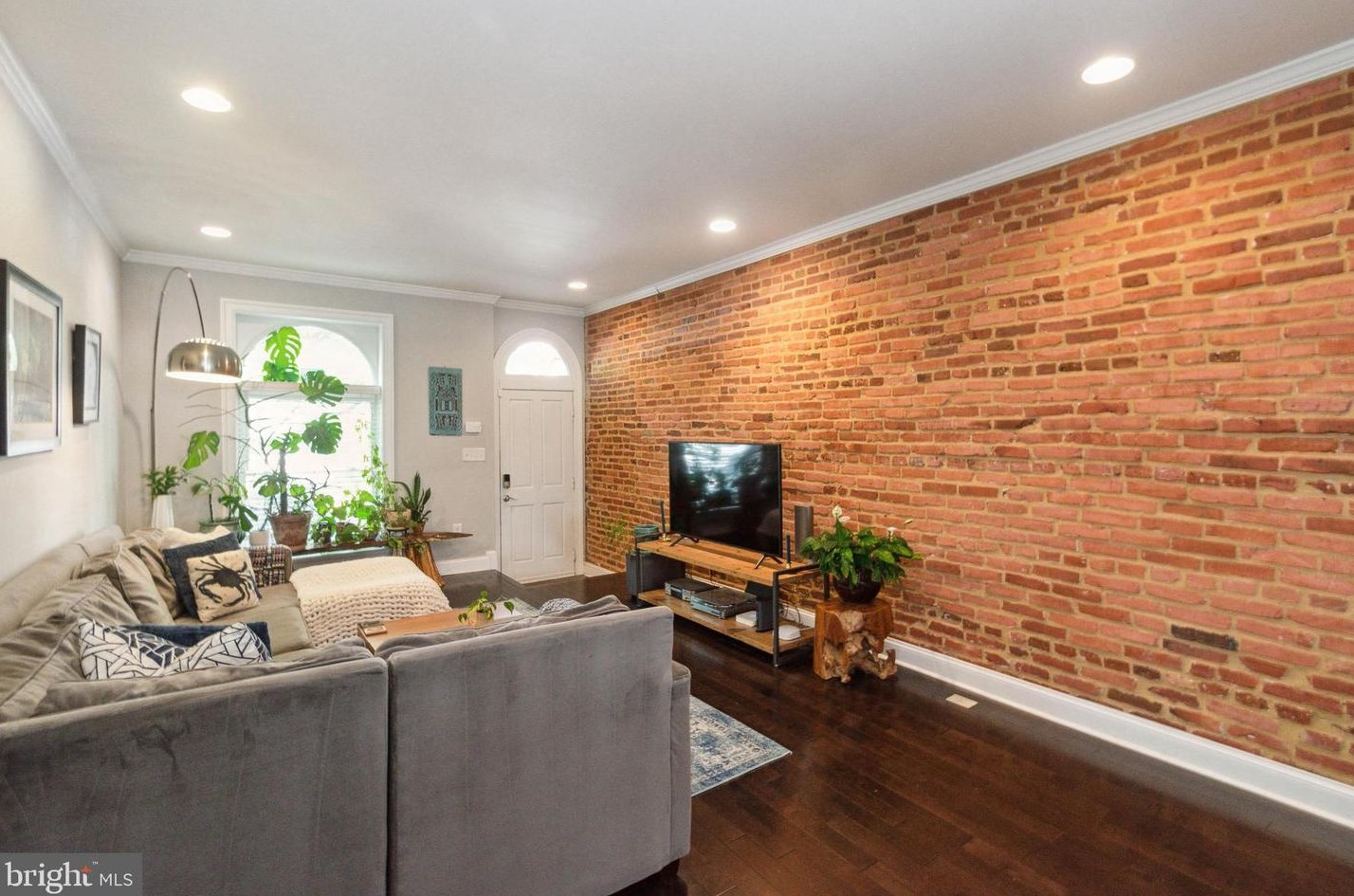 18 Potomac St, Baltimore MD  21224-1335 exterior