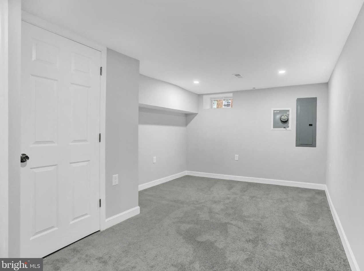 2620 Boone St, Baltimore MD  21218-4716 exterior