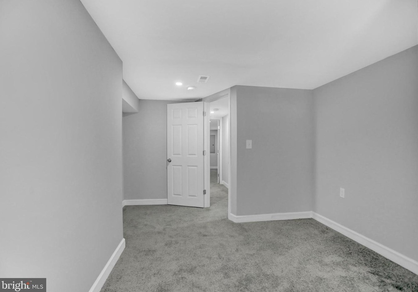 2620 Boone St, Baltimore MD  21218-4716 exterior