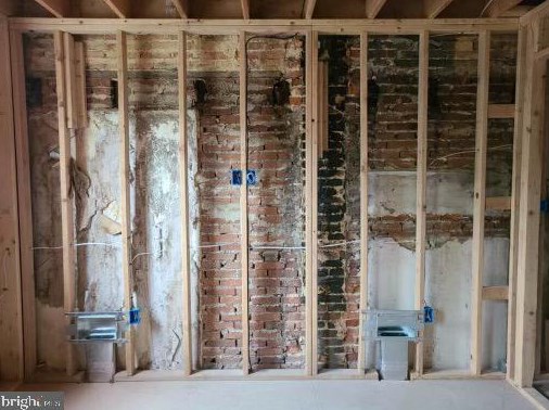 223 Stricker St, Baltimore MD  21223-3113 exterior