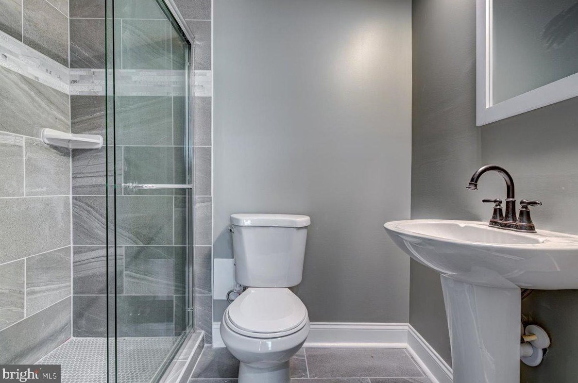 815 Collington Ave, Baltimore MD  21205-1606 exterior