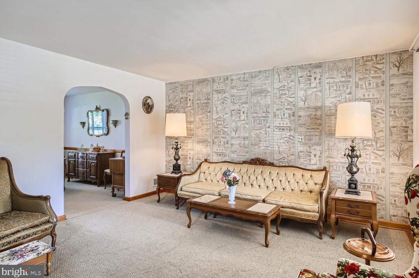 3552 Woodring Ave, Baltimore MD  21234-7917 exterior