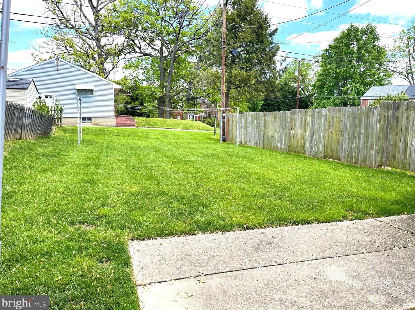 3552 Woodring Ave, Baltimore MD  21234-7917 exterior