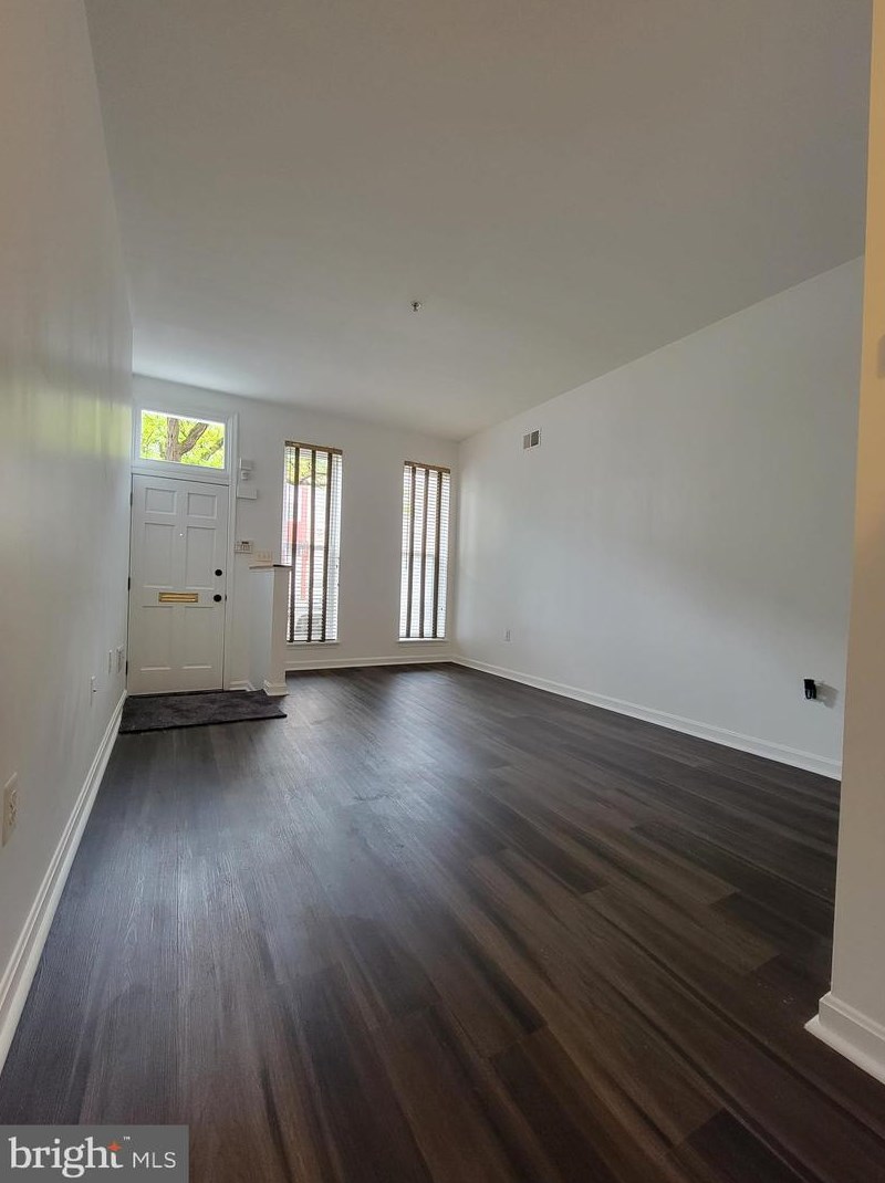 1135 Stricker St, Baltimore MD  21217-2241 exterior