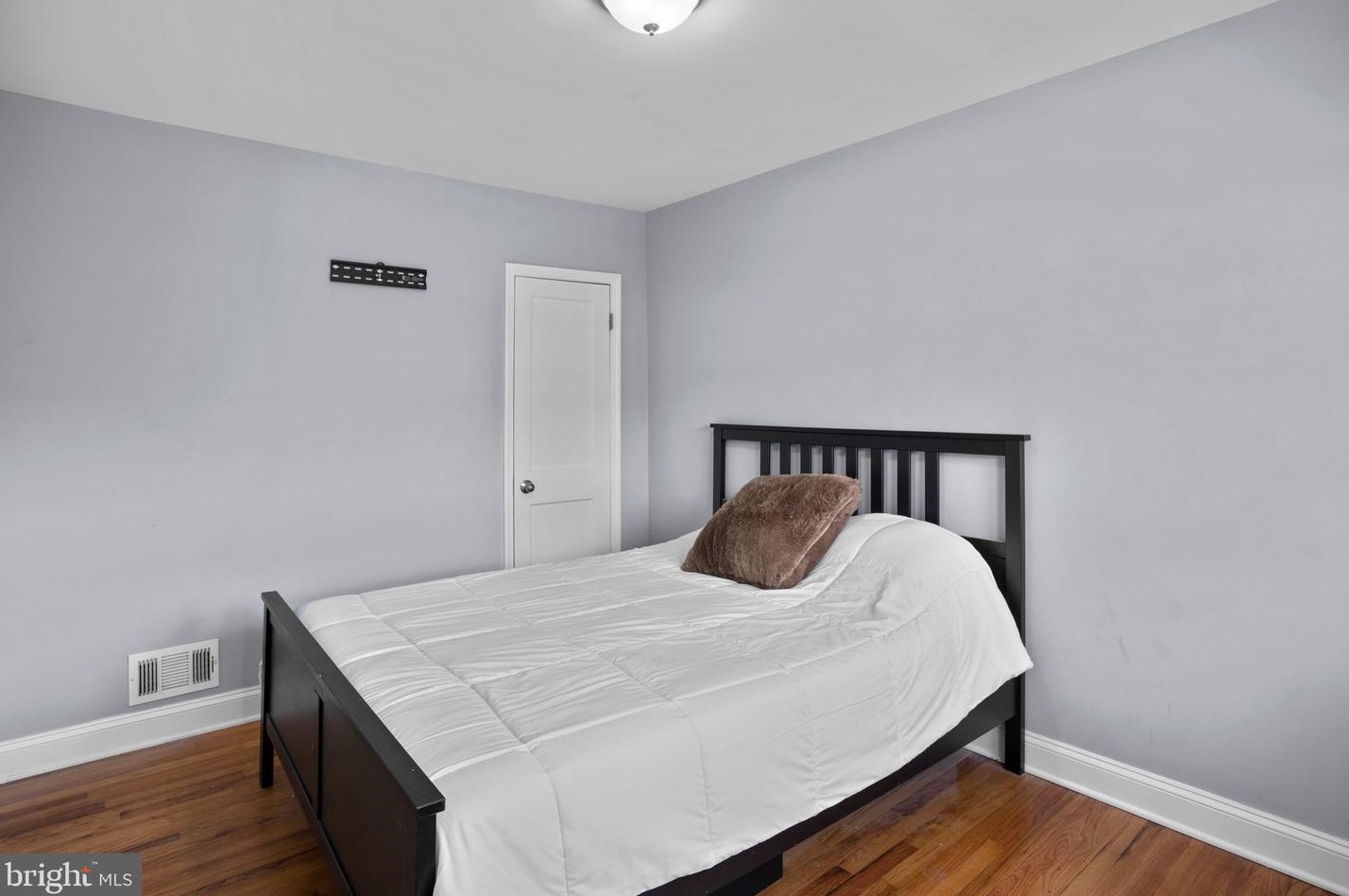 2907 Grantley Ave, Baltimore MD  21215-6614 exterior