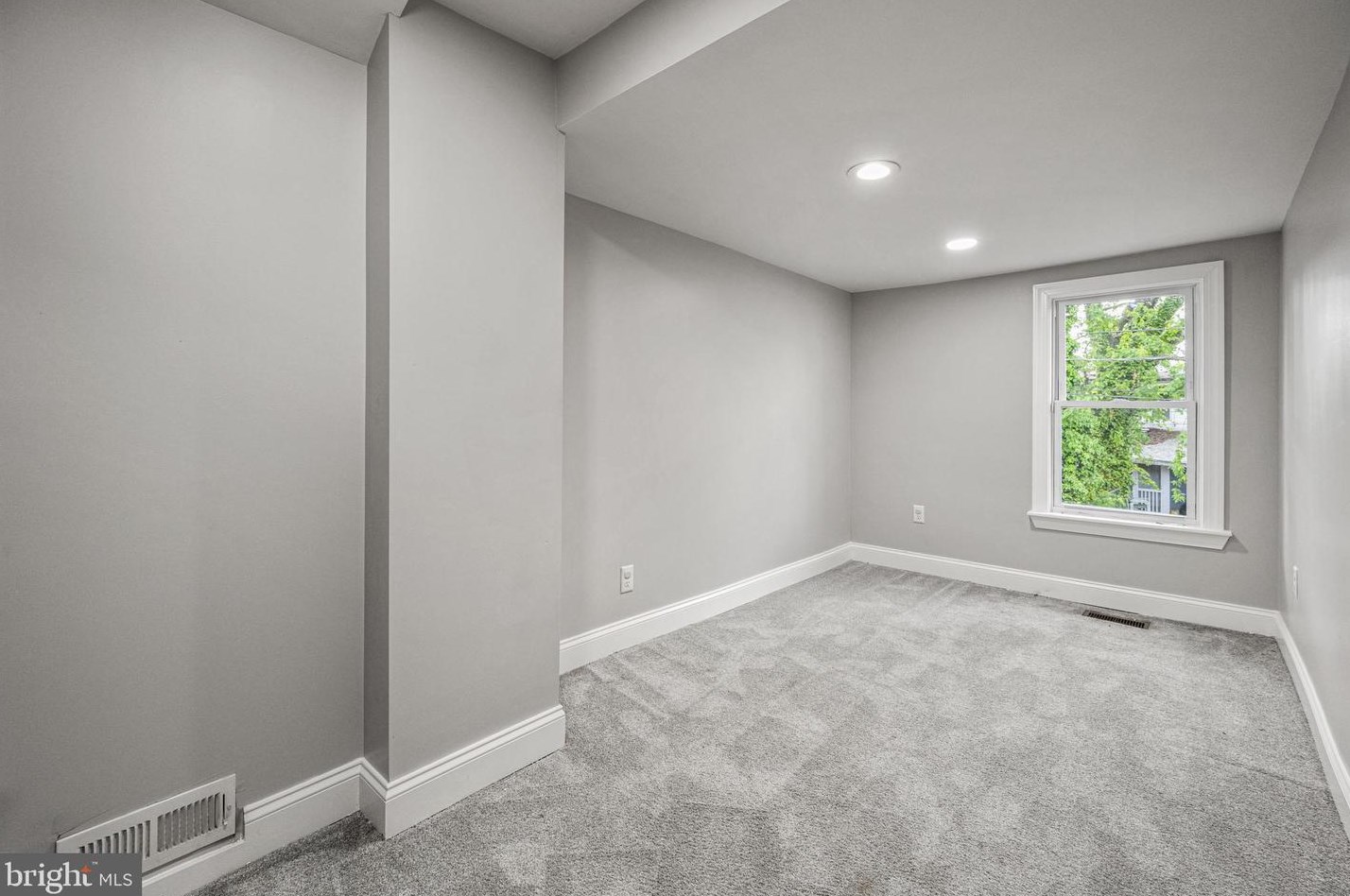 415 Annabel Ave, Baltimore MD  21225-1851 exterior