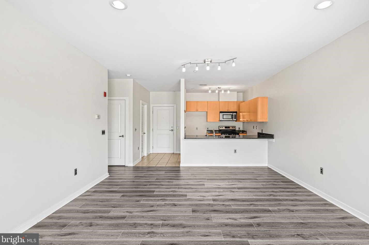 2007 Clipper Park Rd, Baltimore MD  21211-1460 exterior