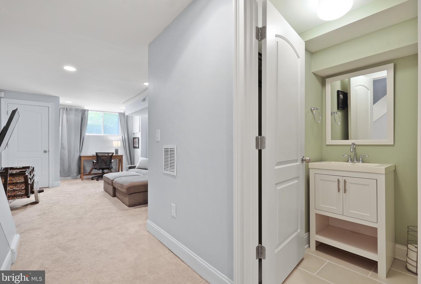 233 Bouldin St, Baltimore MD  21224-2316 exterior