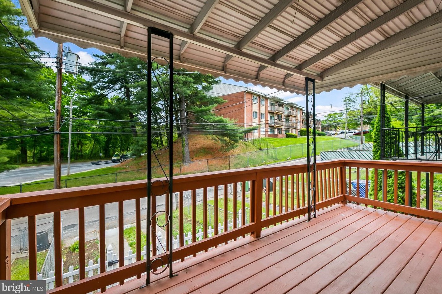 4571 Derby Manor Dr, Baltimore MD  21215-6538 exterior