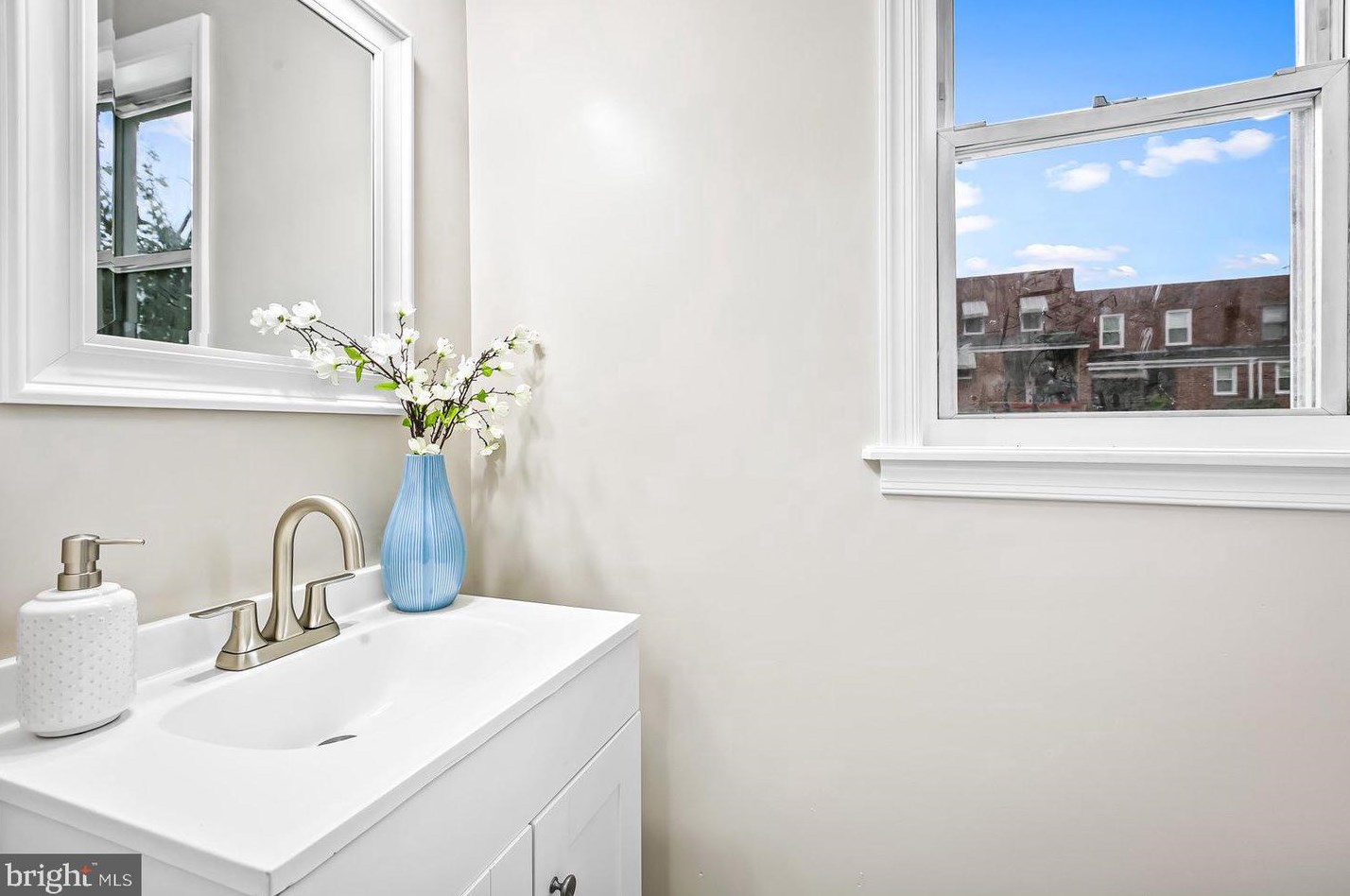 4571 Derby Manor Dr, Baltimore MD  21215-6538 exterior