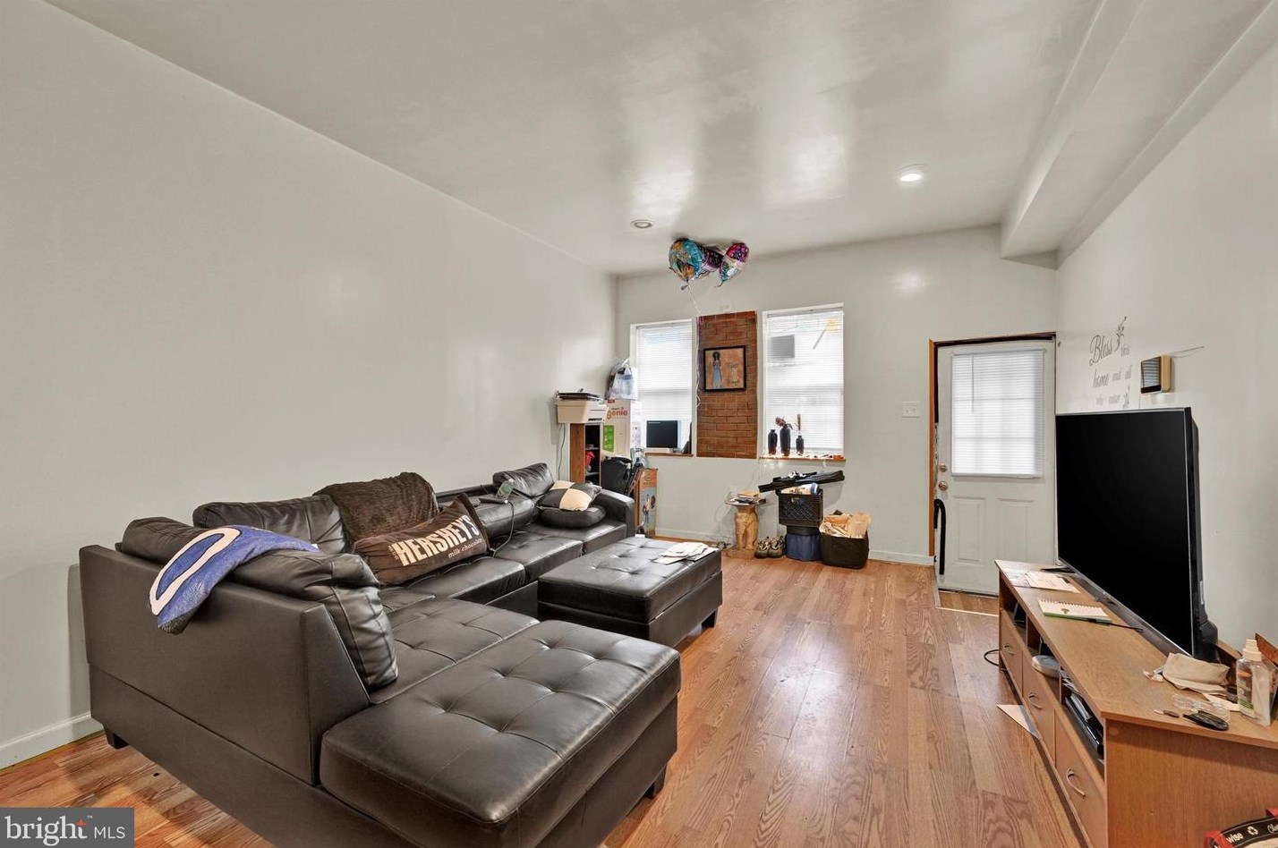 2017 Hoffman St, Baltimore MD  21213-3211 exterior