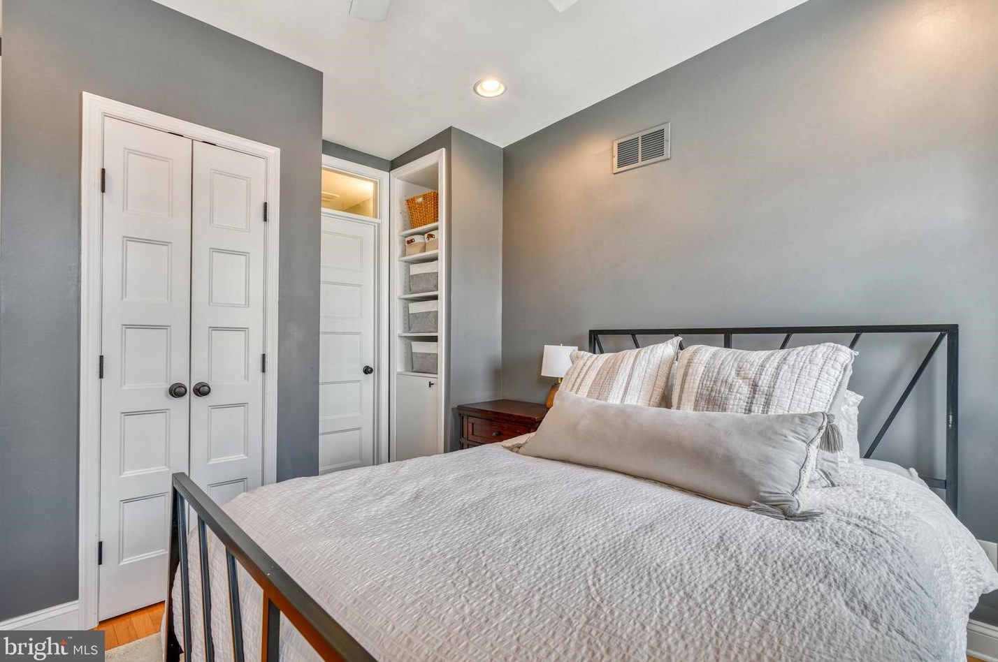 503 Bouldin St, Baltimore MD  21205-2807 exterior